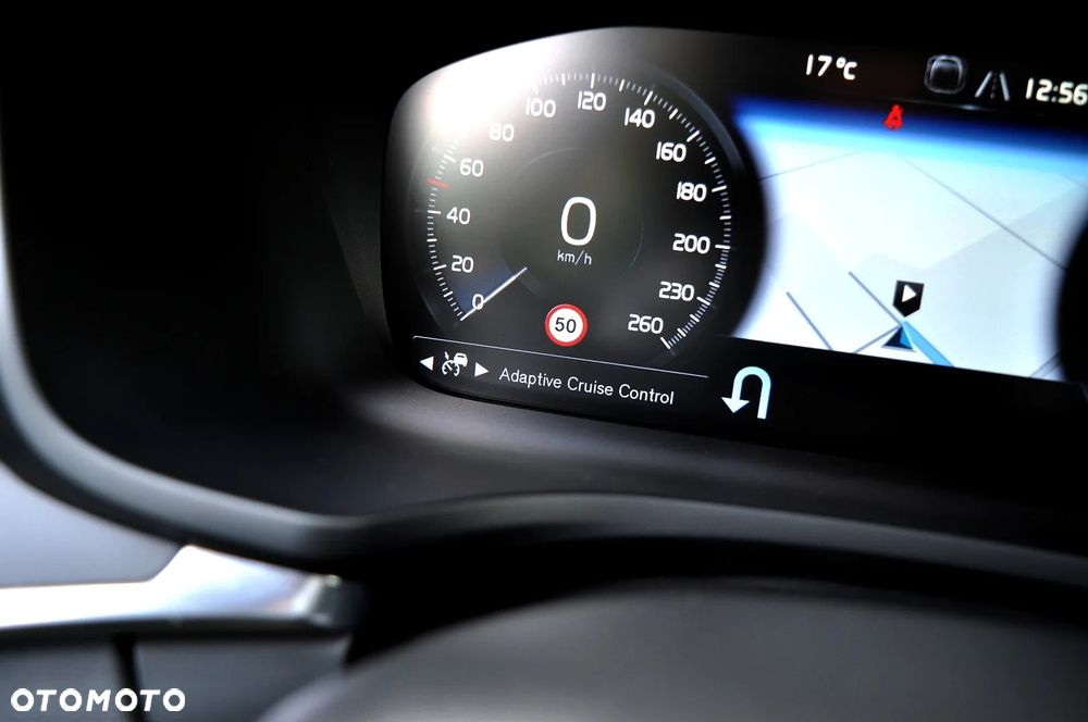 Volvo V60 D3 Momentum Pro - 34