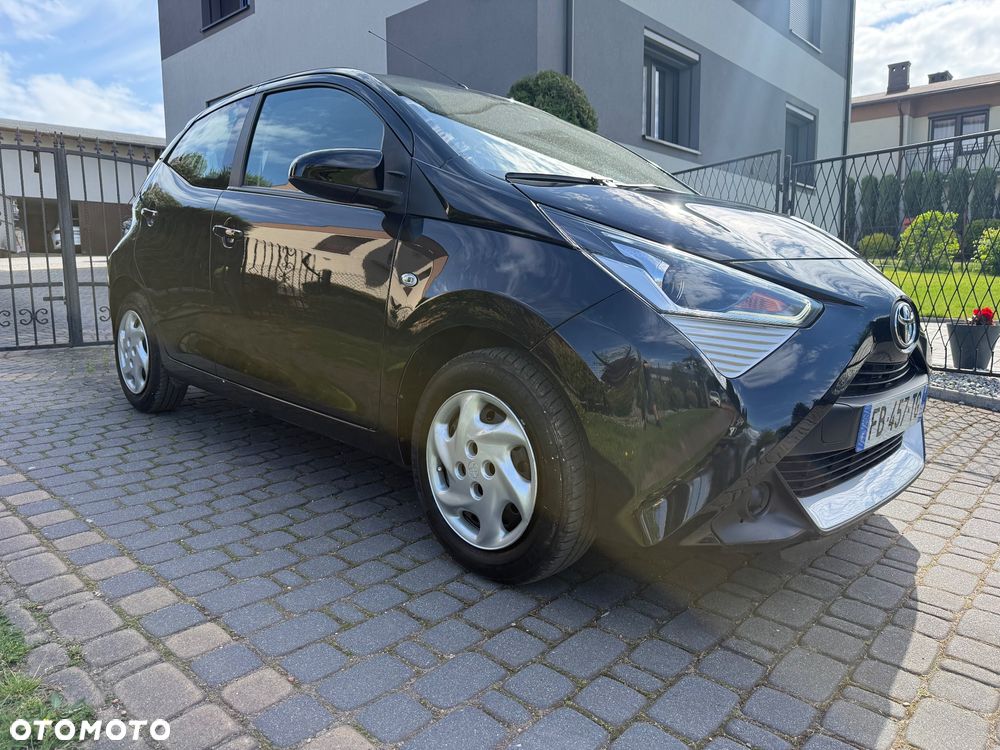 Toyota Aygo x.shift x-play connect - 26