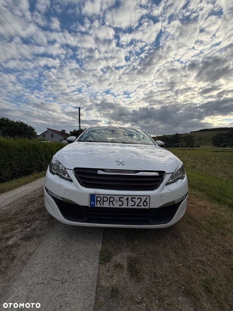 Peugeot 308 2014 photo 2