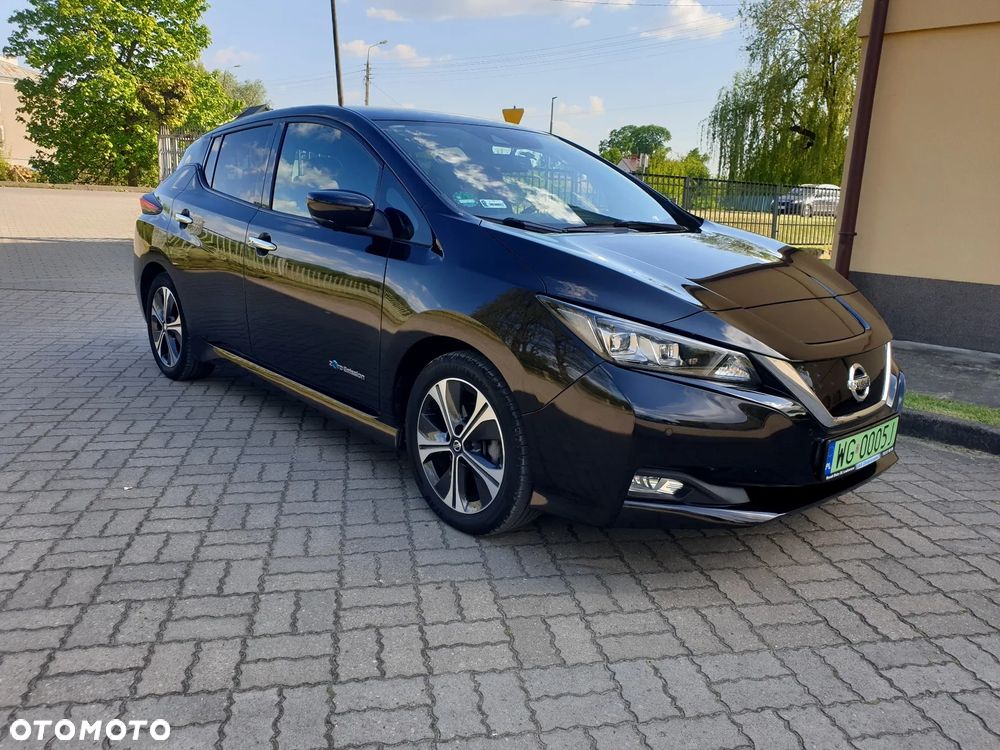 Nissan Leaf - 1