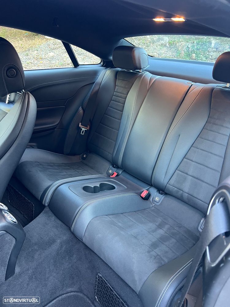 Mercedes-Benz E 220 d AMG Line - 26