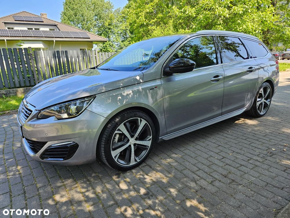 Peugeot 308 1.6 e-THP GT S&S - 4