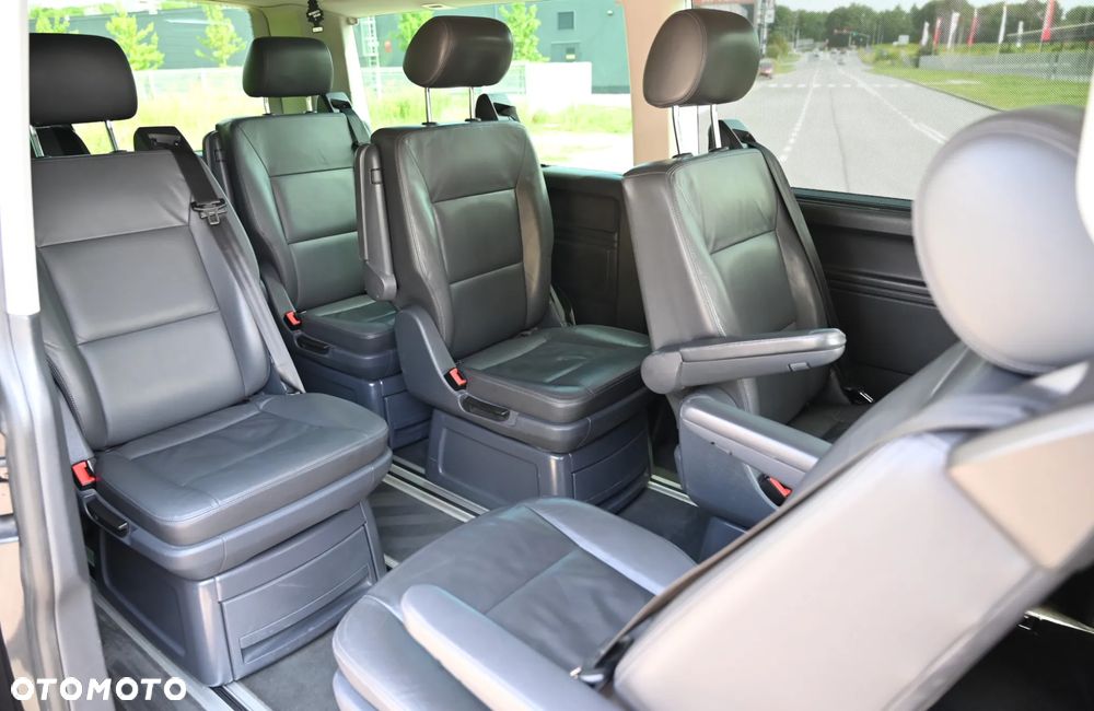 Volkswagen Multivan - 19