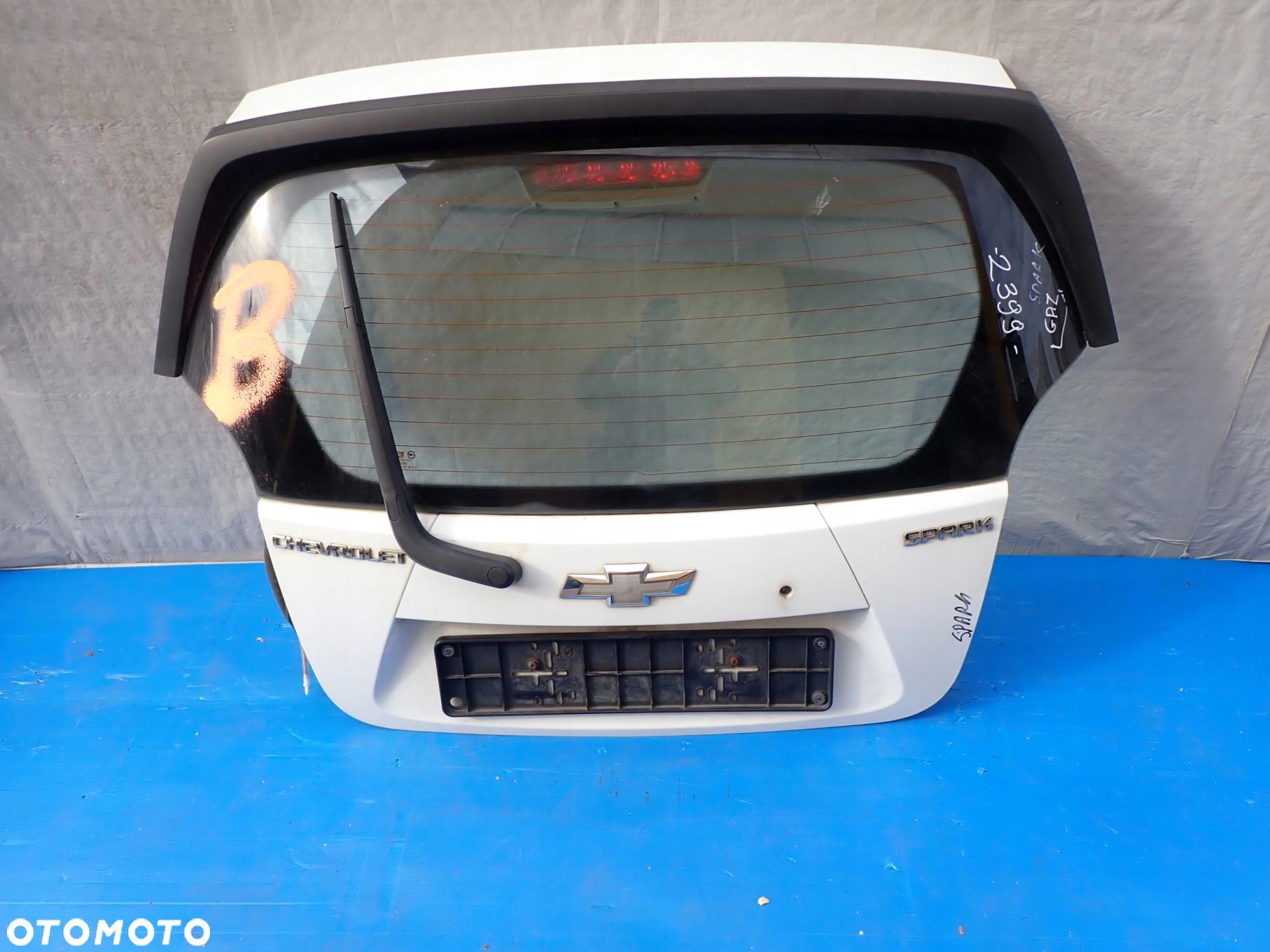 CHEVROLET SPARK 09-15 KLAPA BAGAŻNIKA SZYBA GAZ - 1