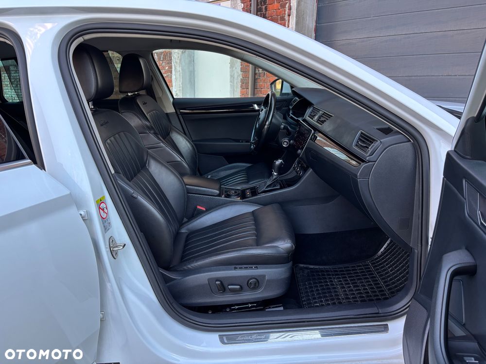 Skoda Superb 2.0 TDI SCR L&K DSG - 12