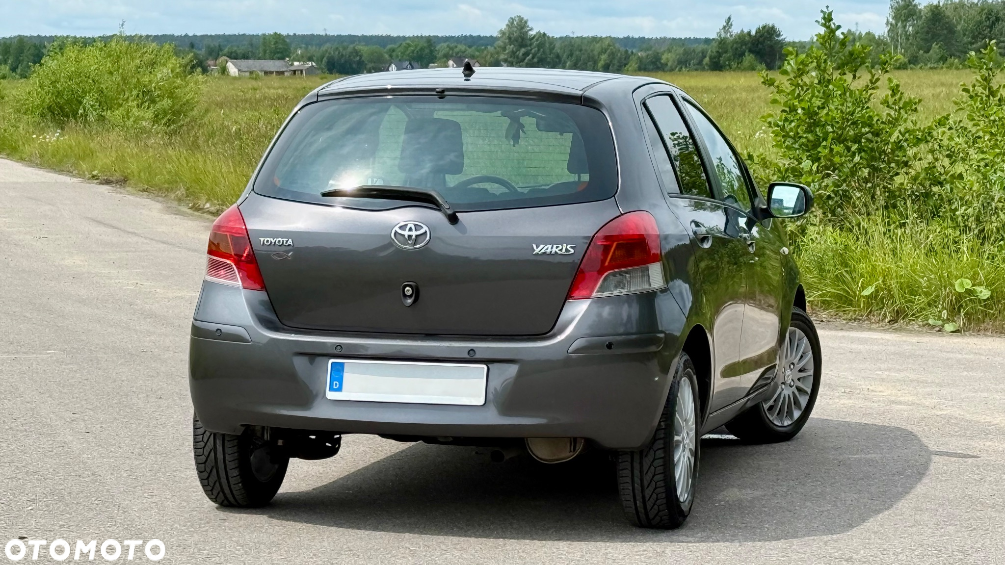 Toyota Yaris - 15