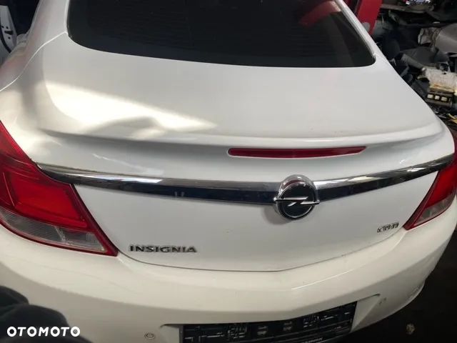 KLAPA BAGAŻNIKA OPEL INSIGNIA A - 3