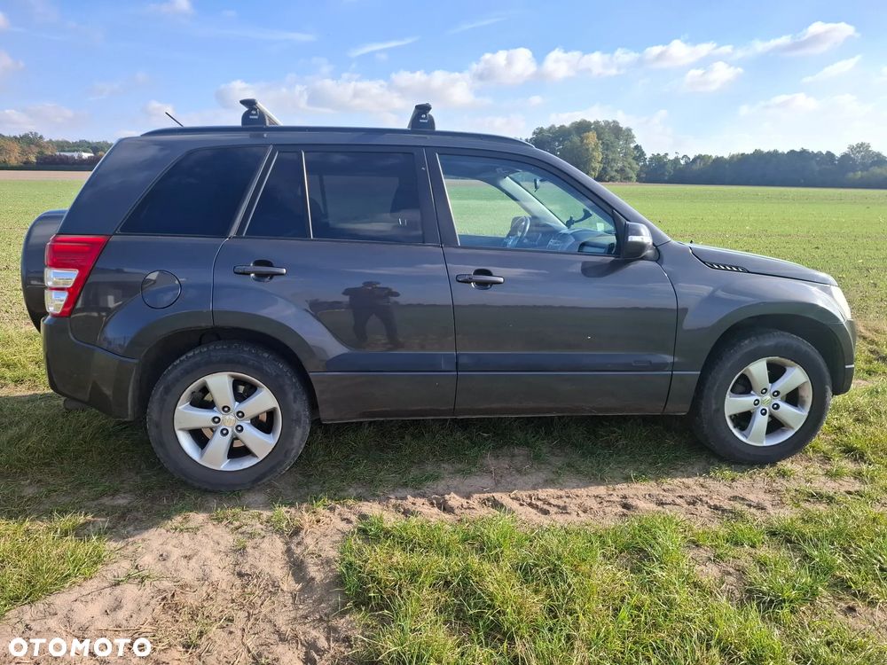 Suzuki Grand Vitara 2011 photo 5