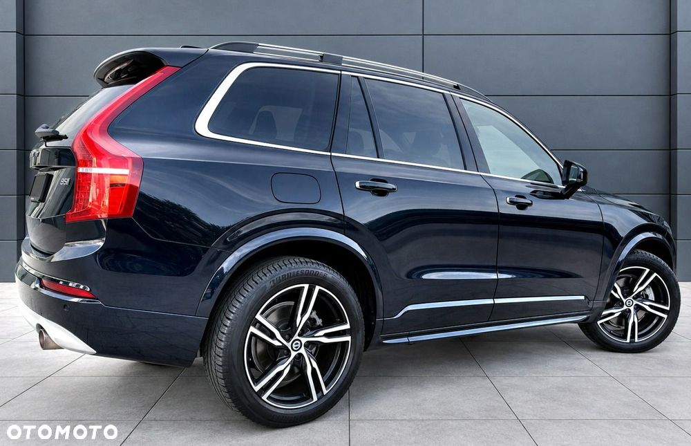 Volvo XC 90 - 32