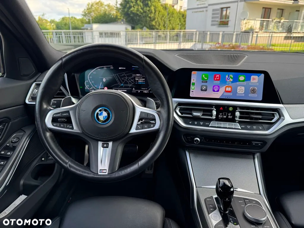 BMW Seria 3 330e M Sport sport - 25