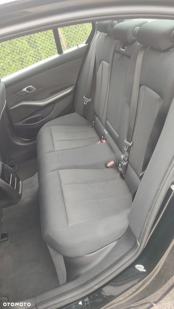 BMW Seria 3 330e Advantage - 31