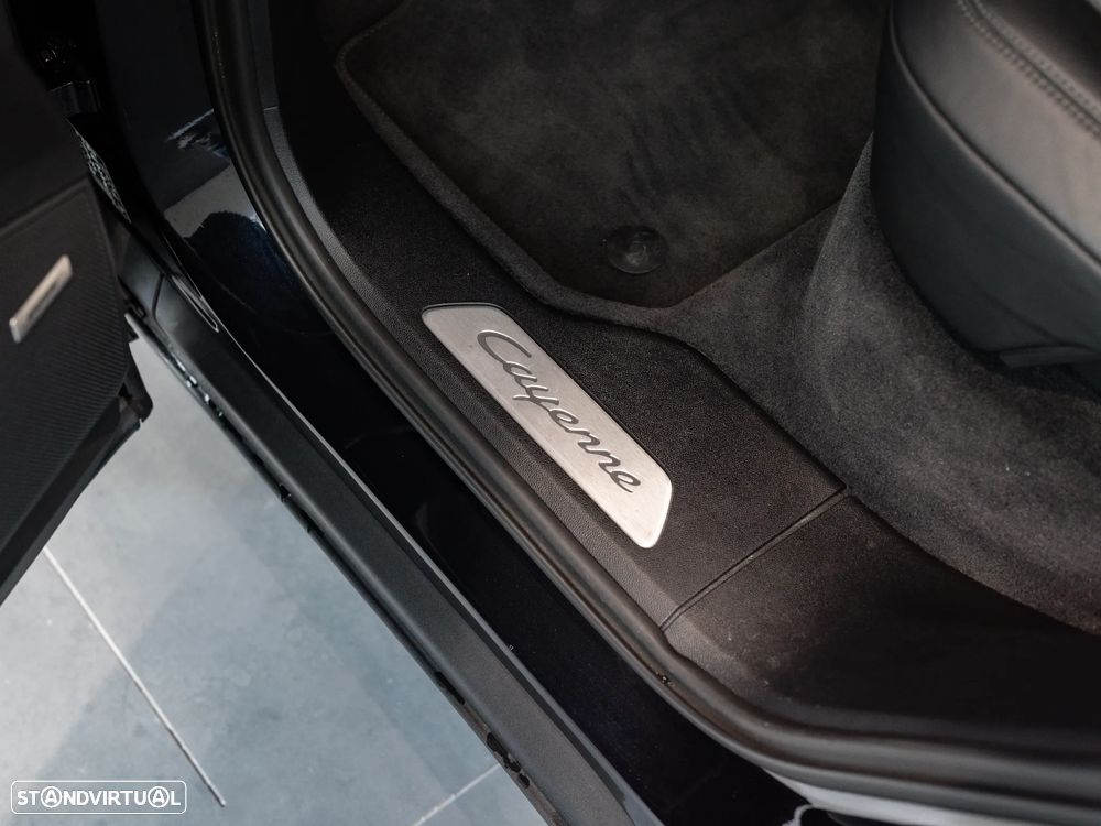 Porsche Cayenne E-Hybrid - 41