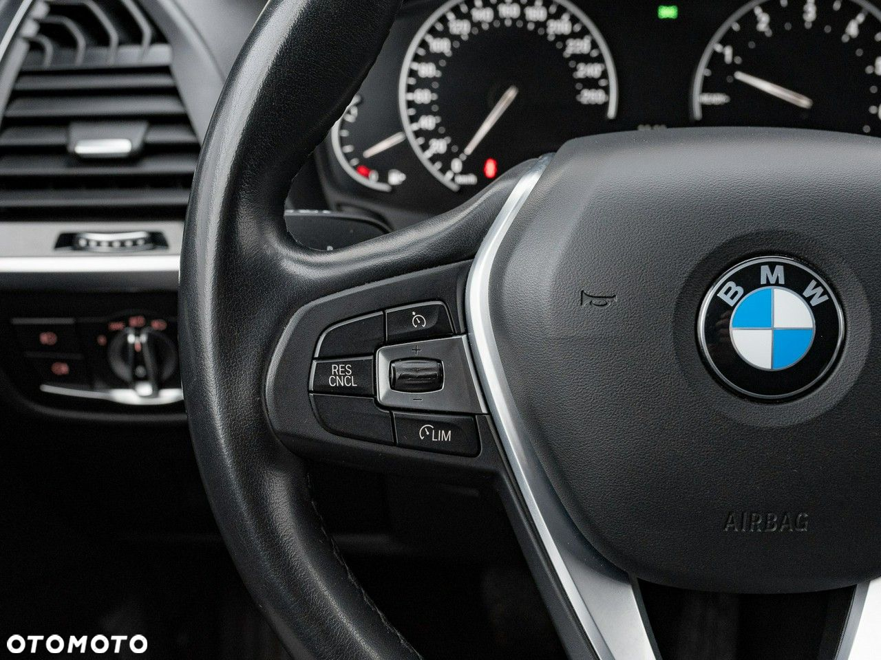 BMW X3 xDrive20i xLine - 20