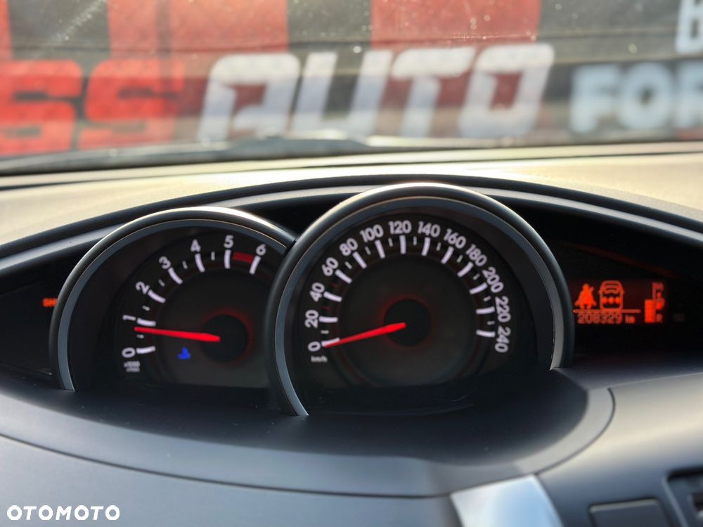 Toyota Verso 2.0 D-4D Active - 13