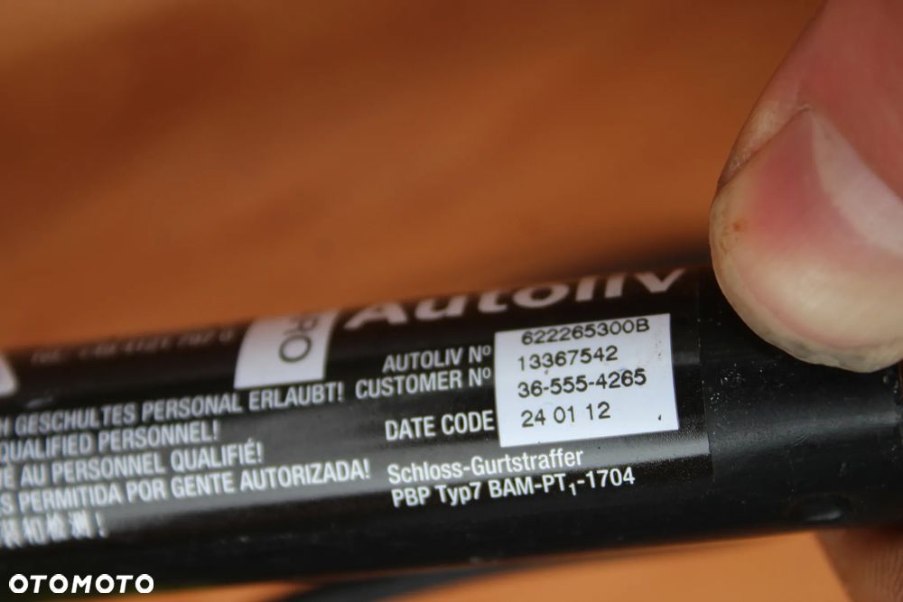 NAPINACZE PASÓW PASY BEZPIECZEŃSTWA OPEL ZAFIRA C - 9