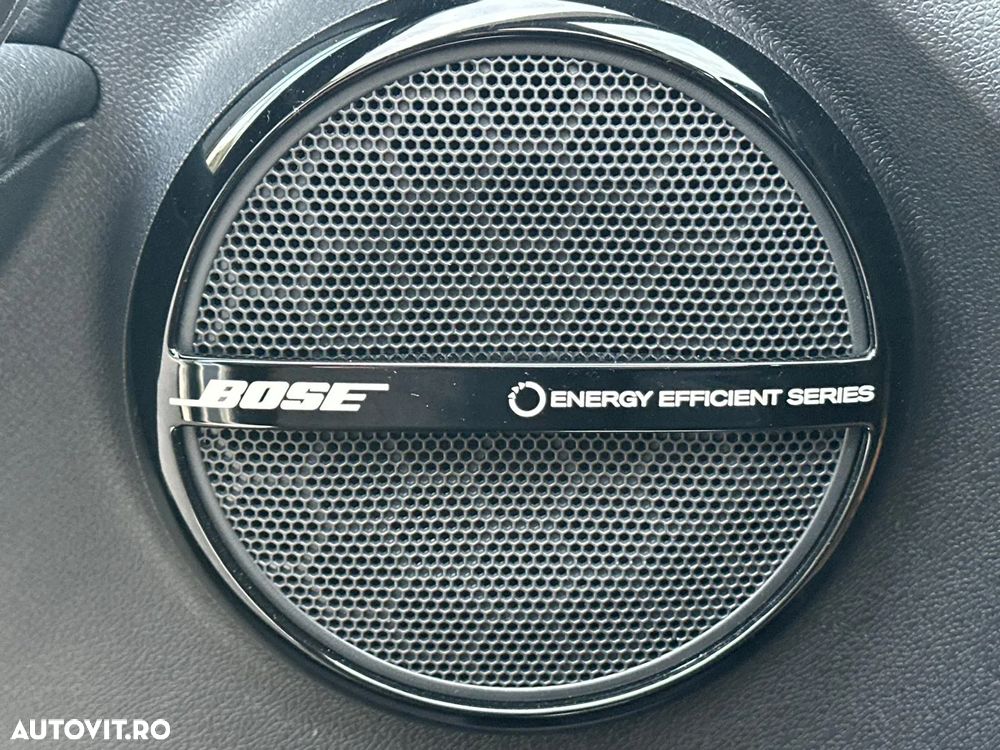 Renault Megane ENERGY dCi 110 Start & Stop Bose Edition - 32