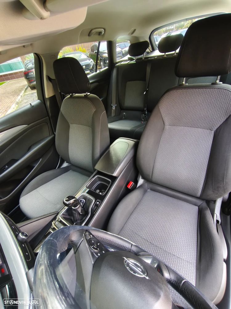 Opel Insignia Sports Tourer - 18