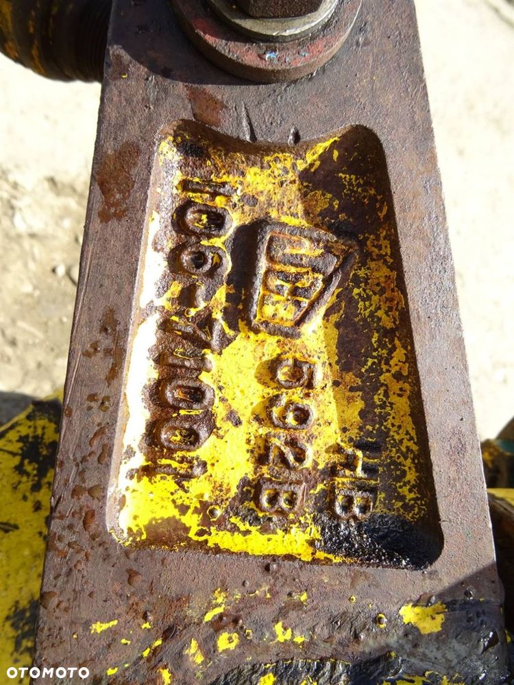 OS PRZÓD  JCB 3D111 - 11