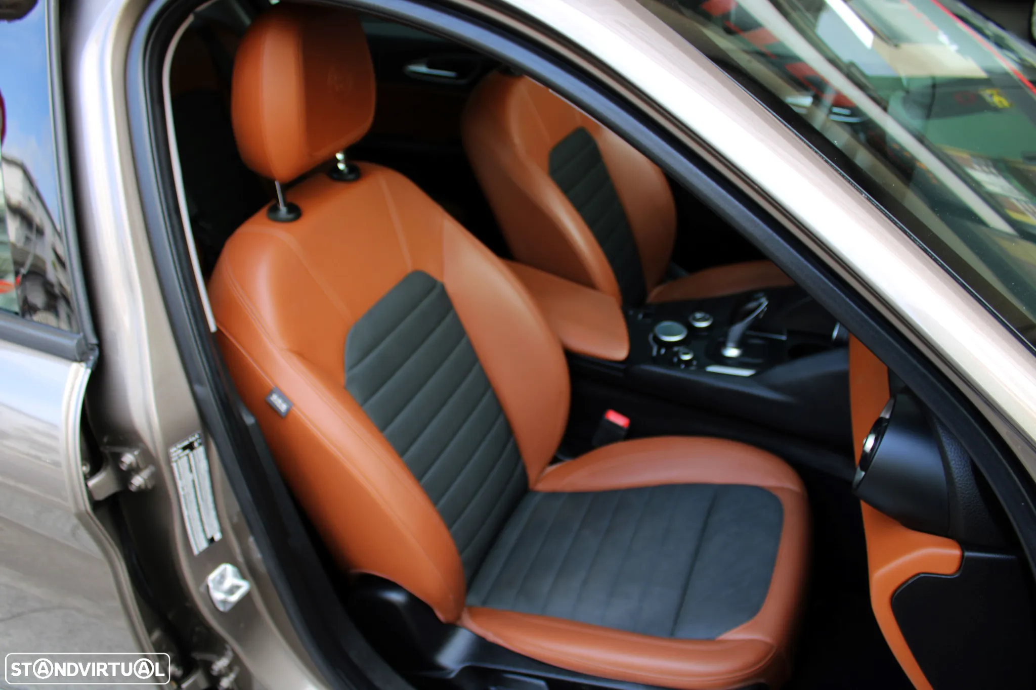 Alfa Romeo Giulia 2.2 D Super AT8 - 28