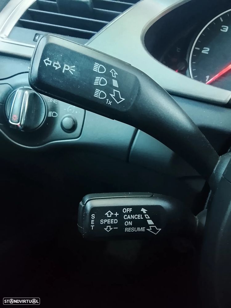 Audi A4 Avant 2.0 TDi Advance - 10