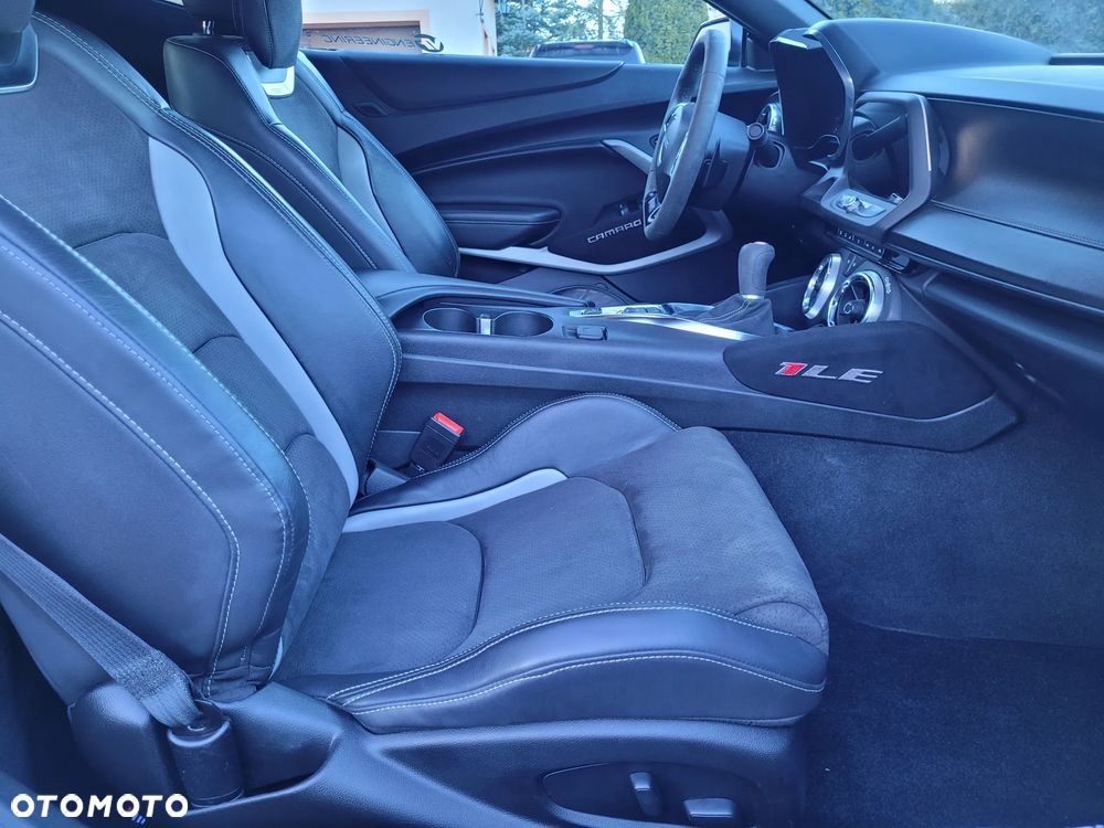 Chevrolet Camaro - 11