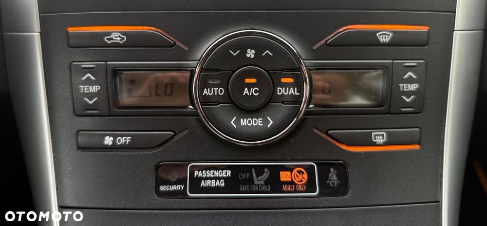 Toyota Auris 1.33 VVT-i Terra Start - 17