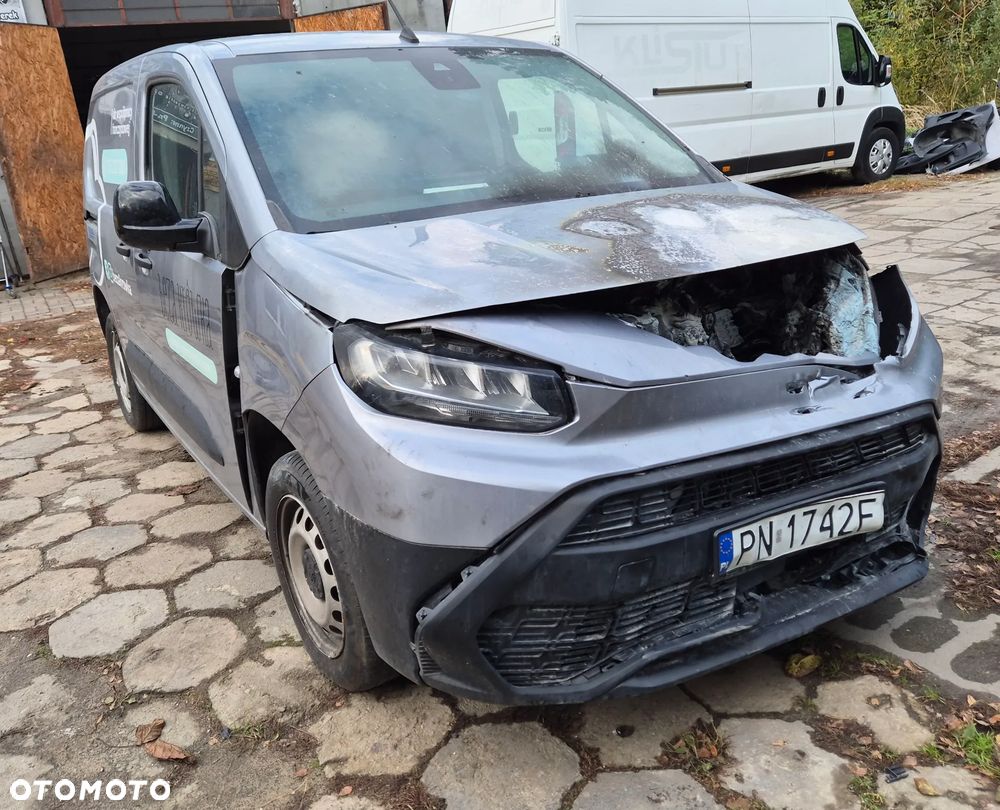 Toyota Proace 2024 photo 2