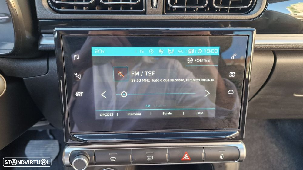Citroën C3 1.2 PureTech Shine EAT6 - 24