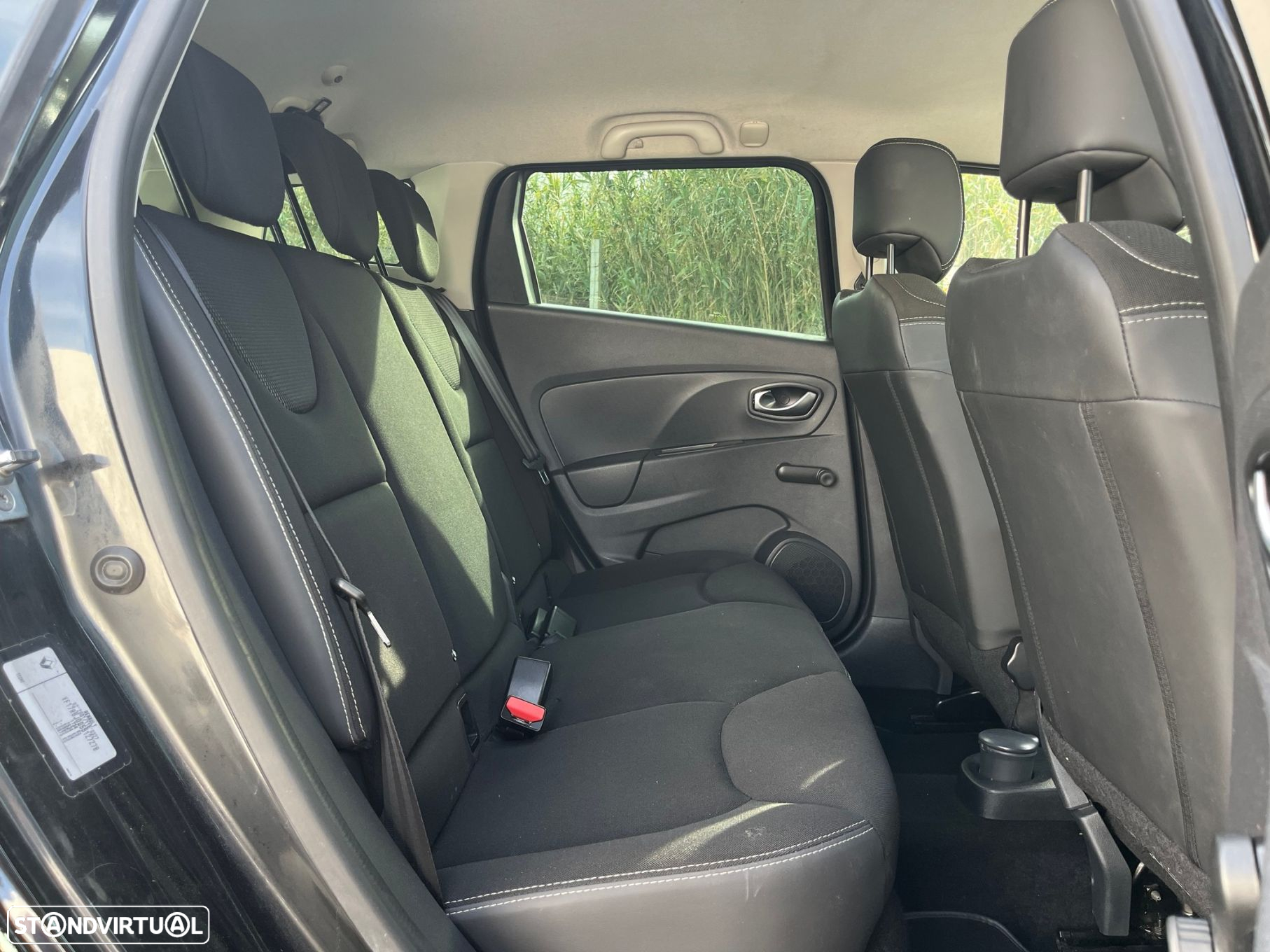 Renault Clio Sport Tourer 1.5 dCi Dynamique S EDC - 23