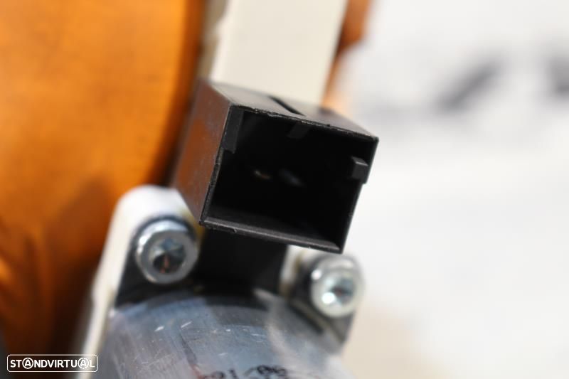 Motor Do Elevador De Vidro Frente Esquerdo Volkswagen Golf Vii (5G1, B - 6