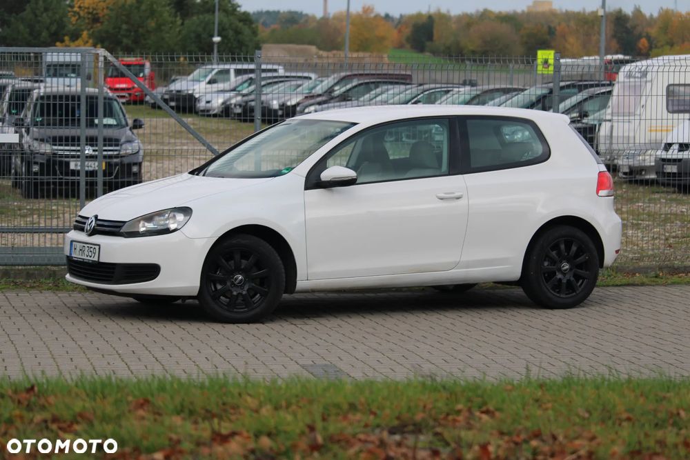Volkswagen Golf - 6