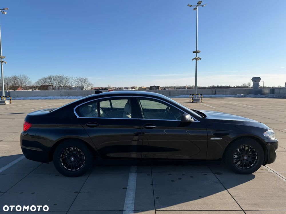 BMW Seria 5 535d xDrive - 7