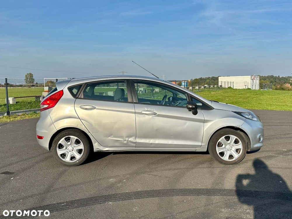 Ford Fiesta - 6
