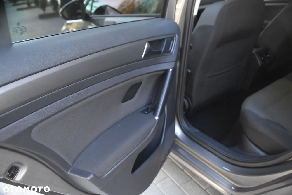 Volkswagen Golf 1.6 TDI BlueMotion Technology Cup - 18