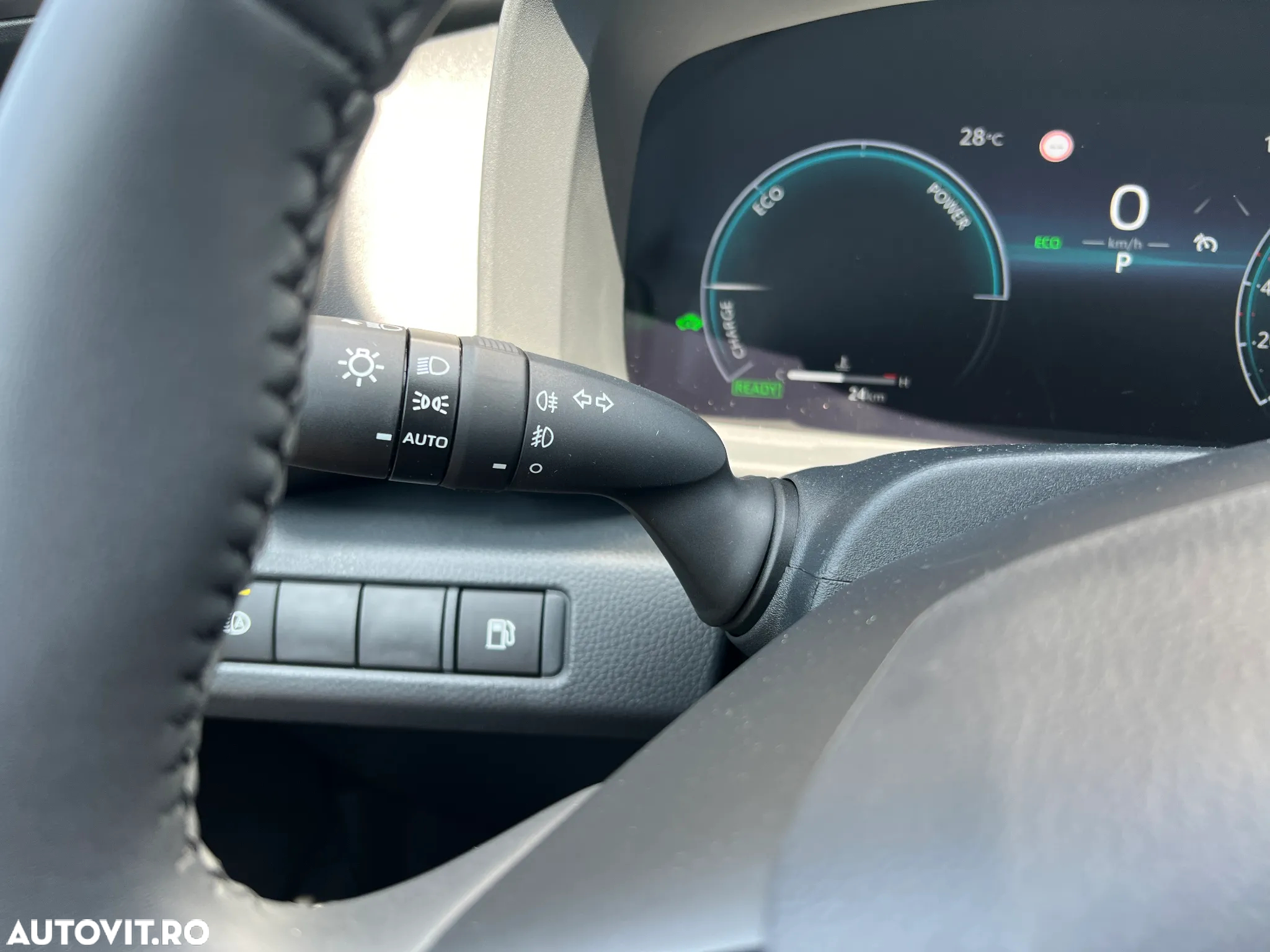 Toyota C-HR 1.8 HEV 140 CP 4x2 CVT Active - 30