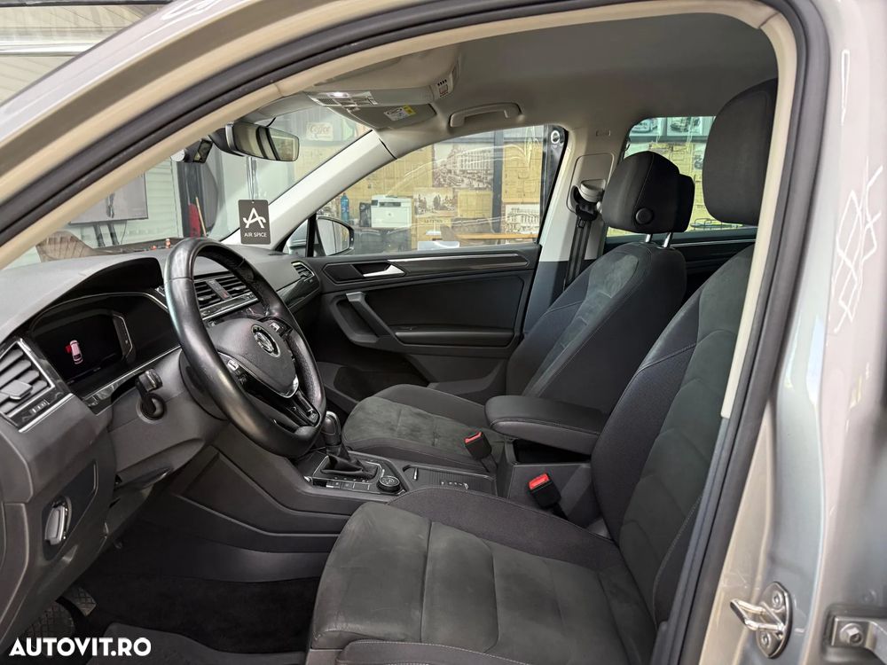 Volkswagen Tiguan 2.0 TDI 4Mot DSG Highline - 23
