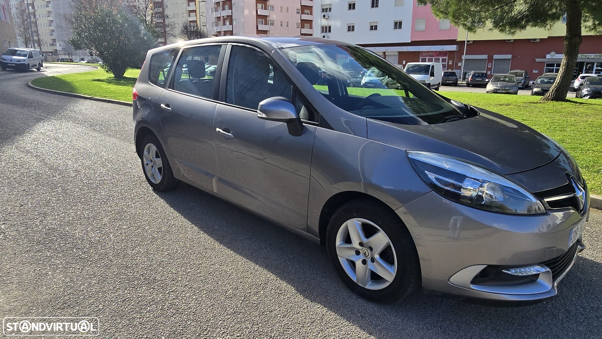 Renault Grand Scénic 1.5 dCi Dynamique S SS - 19