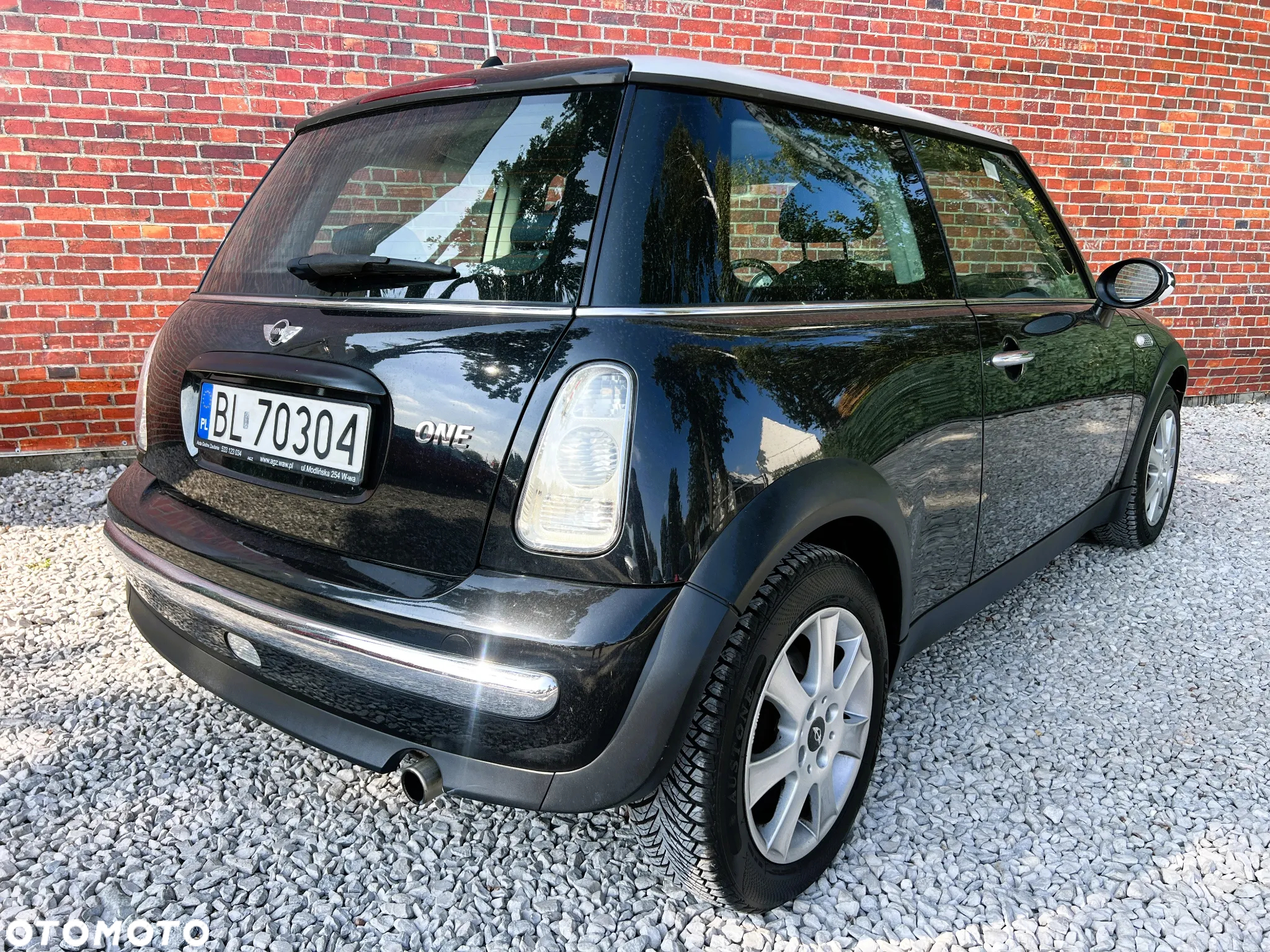 MINI ONE Standard - 4