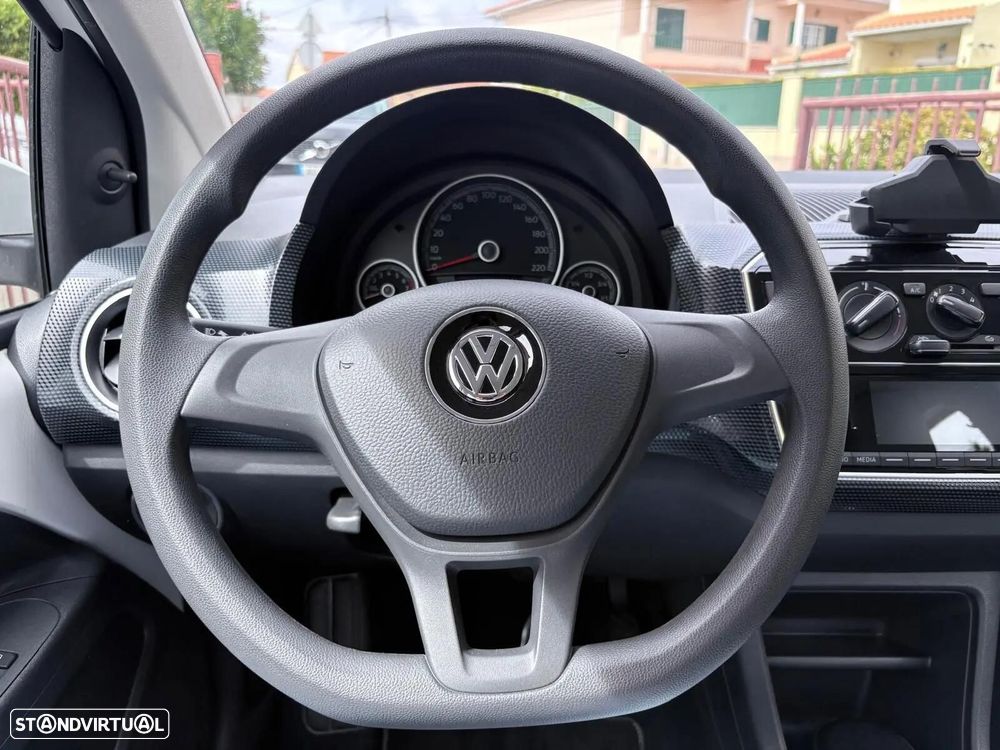 VW Up! 1.0 BMT Move - 37