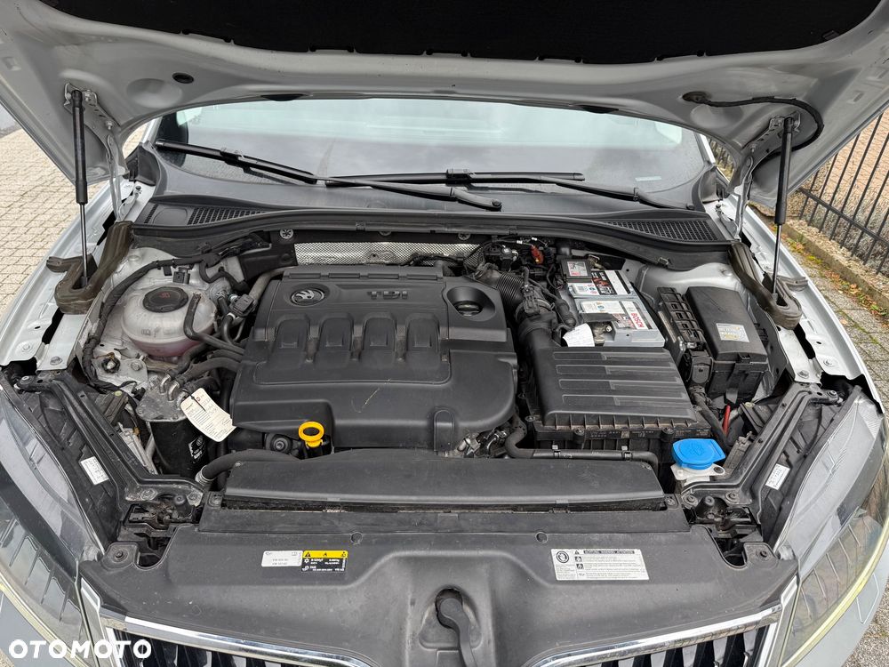 Skoda Superb Combi 1.6 TDI Ambition - 21