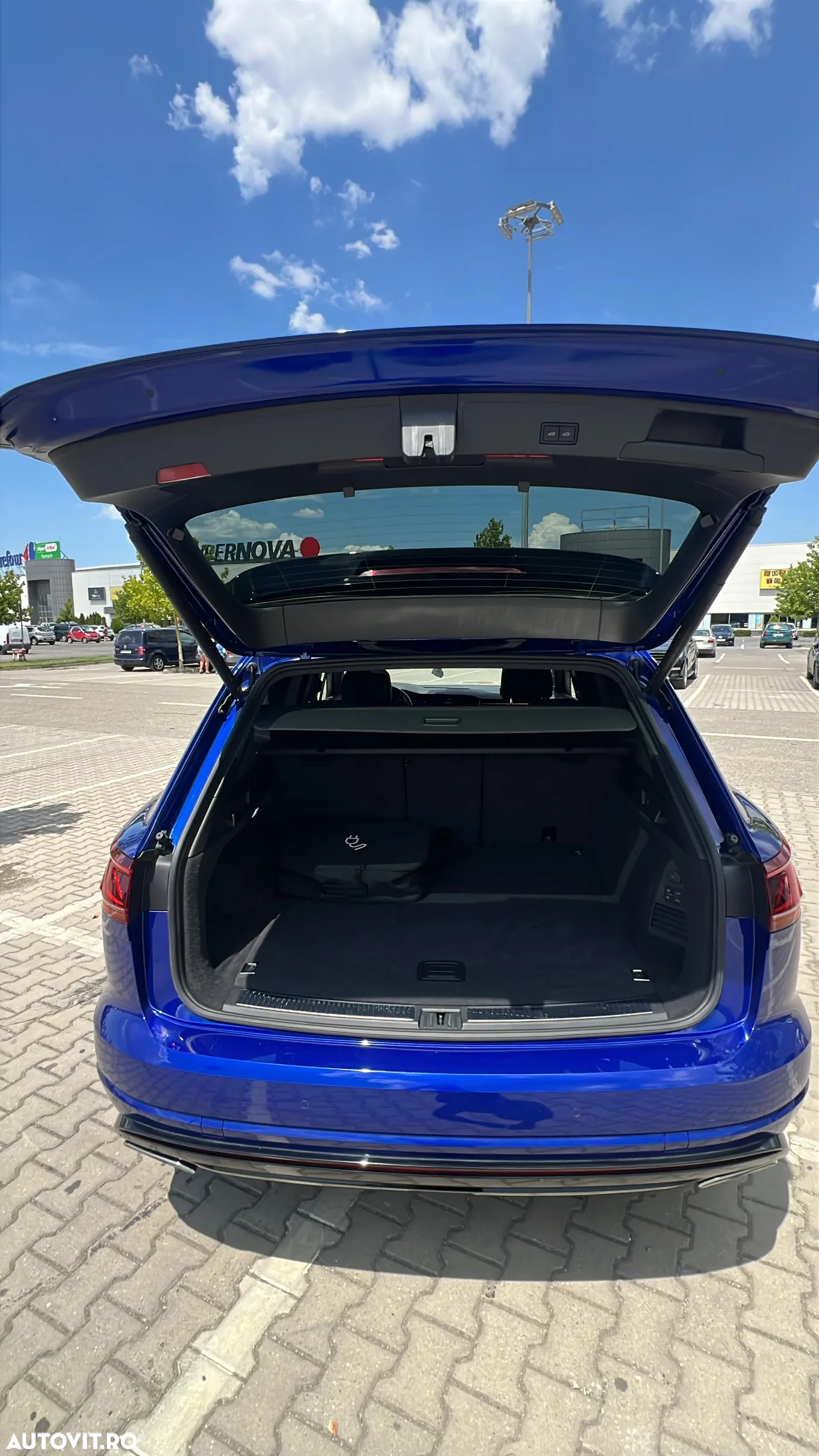 Volkswagen Touareg V6 TSI R-Style - 24
