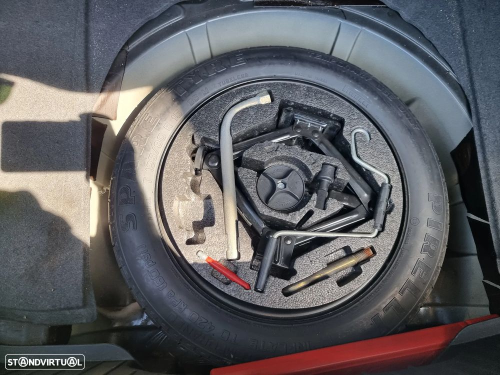 Alfa Romeo 147 1.9 JTD Distinctive - 16