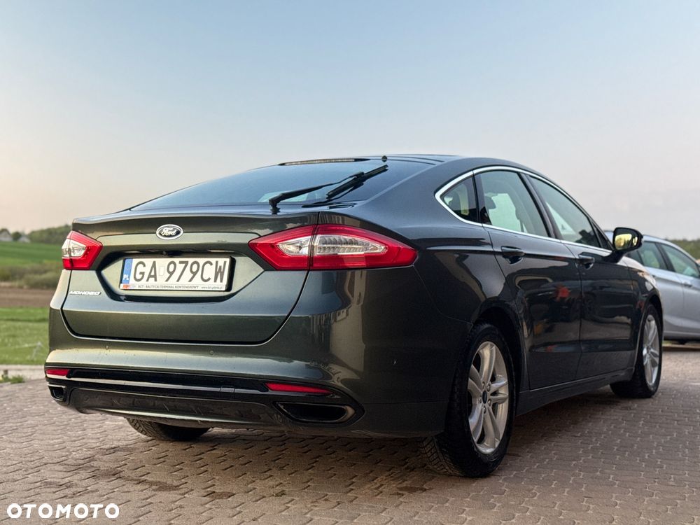 Ford Mondeo 2.0 EcoBoost Titanium - 3
