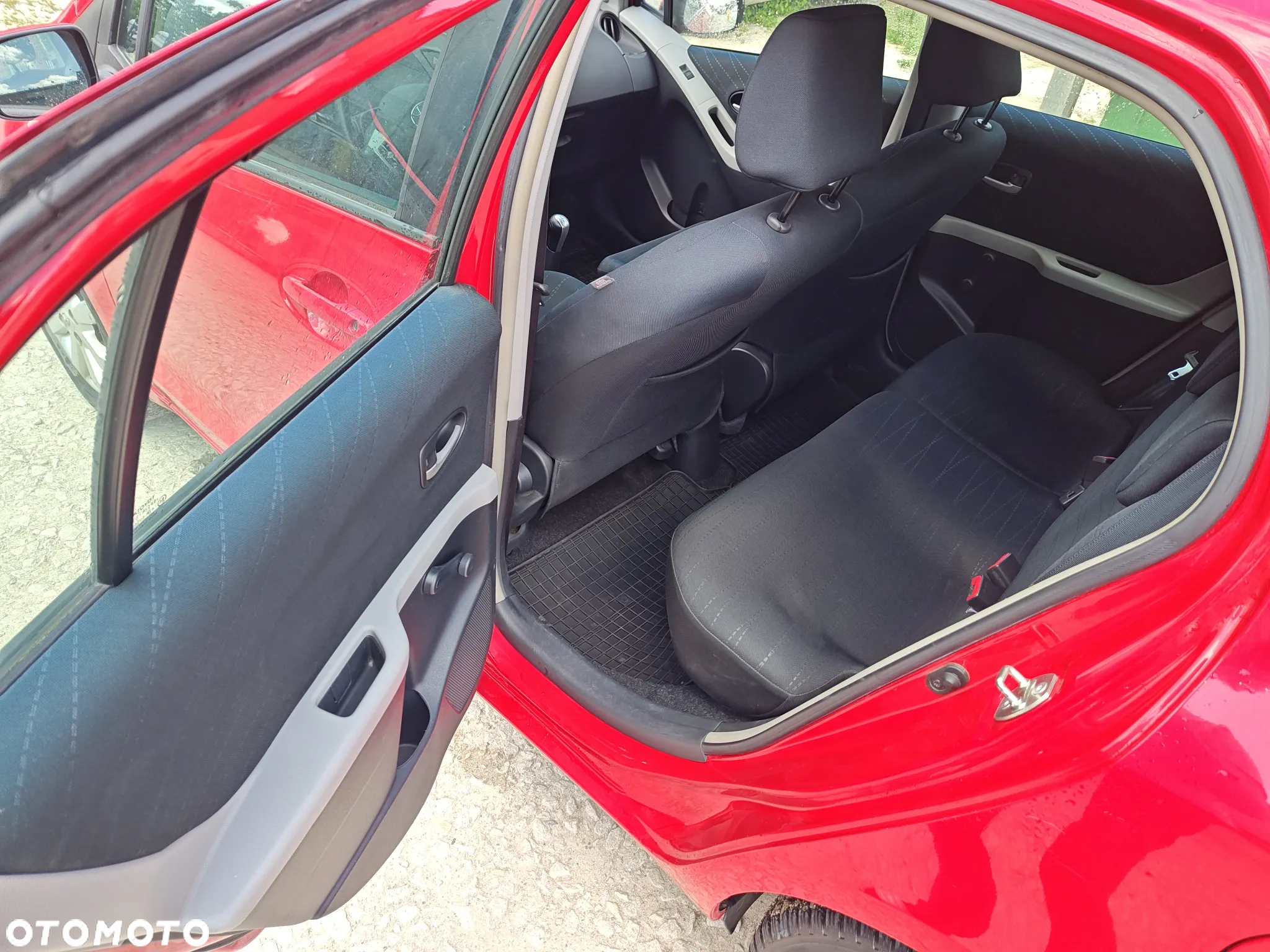 Toyota Yaris - 27
