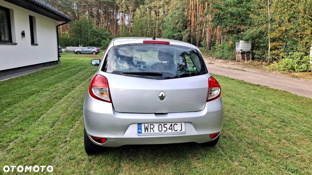 Renault Clio - 6