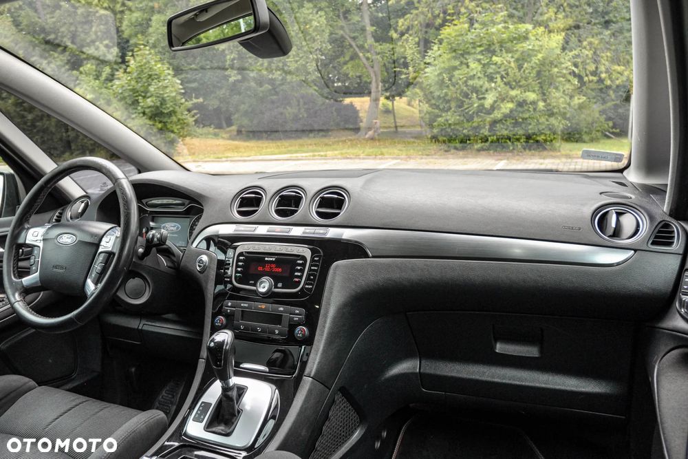 Ford S-Max - 10