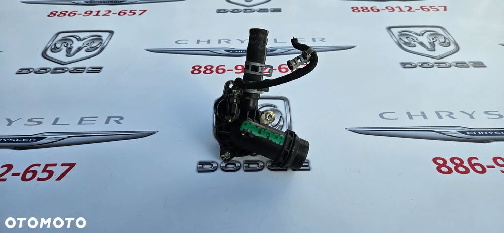 Chrysler Pacifica 2016- 3.6 V6 obudowa termostatu termostat 68217305AE - 1