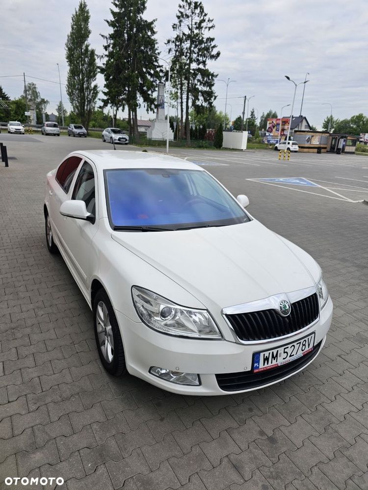 Skoda Octavia 1.6 Elegance - 9