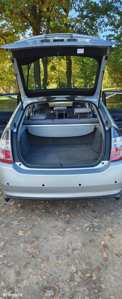 Toyota Prius 1.5 VVT-i Sol - 25