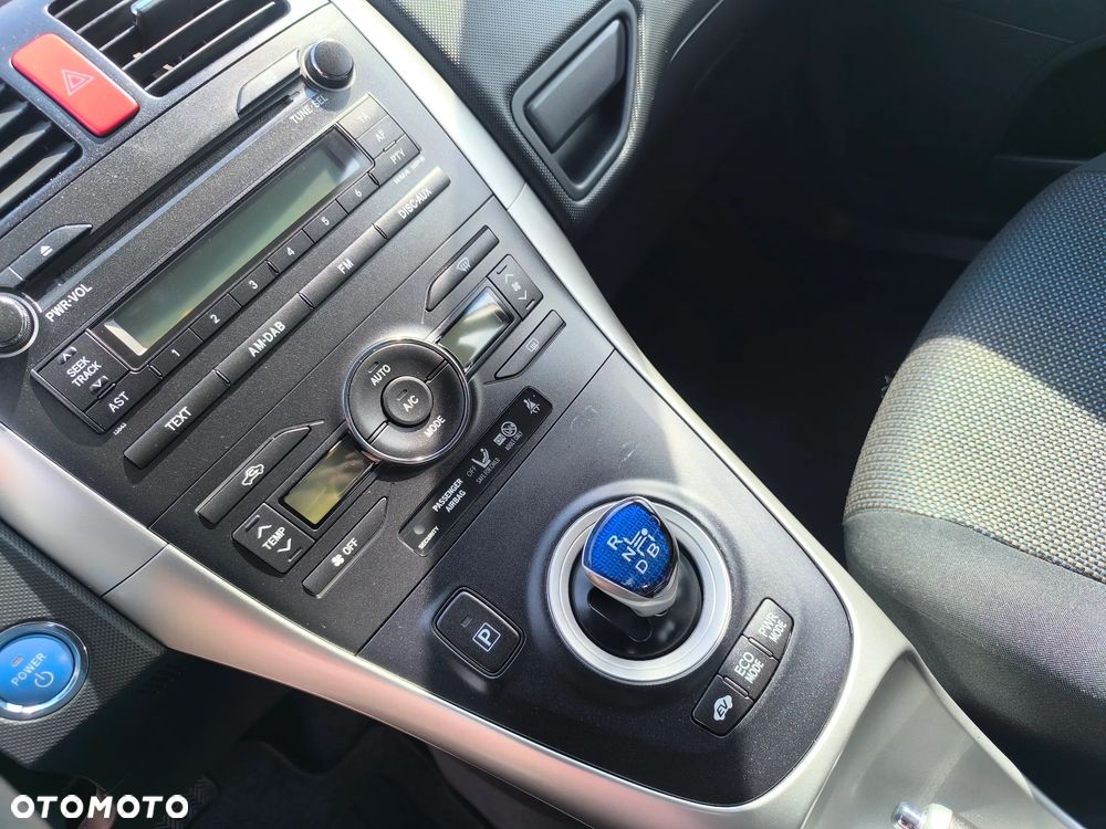 Toyota Auris - 11